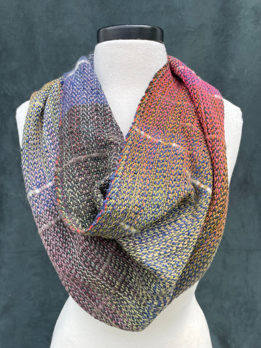 Scarlet Springy Rainbow Warp