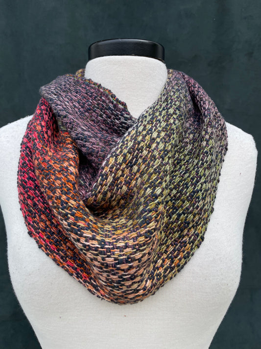 Scarlet Springy Rainbow Warp